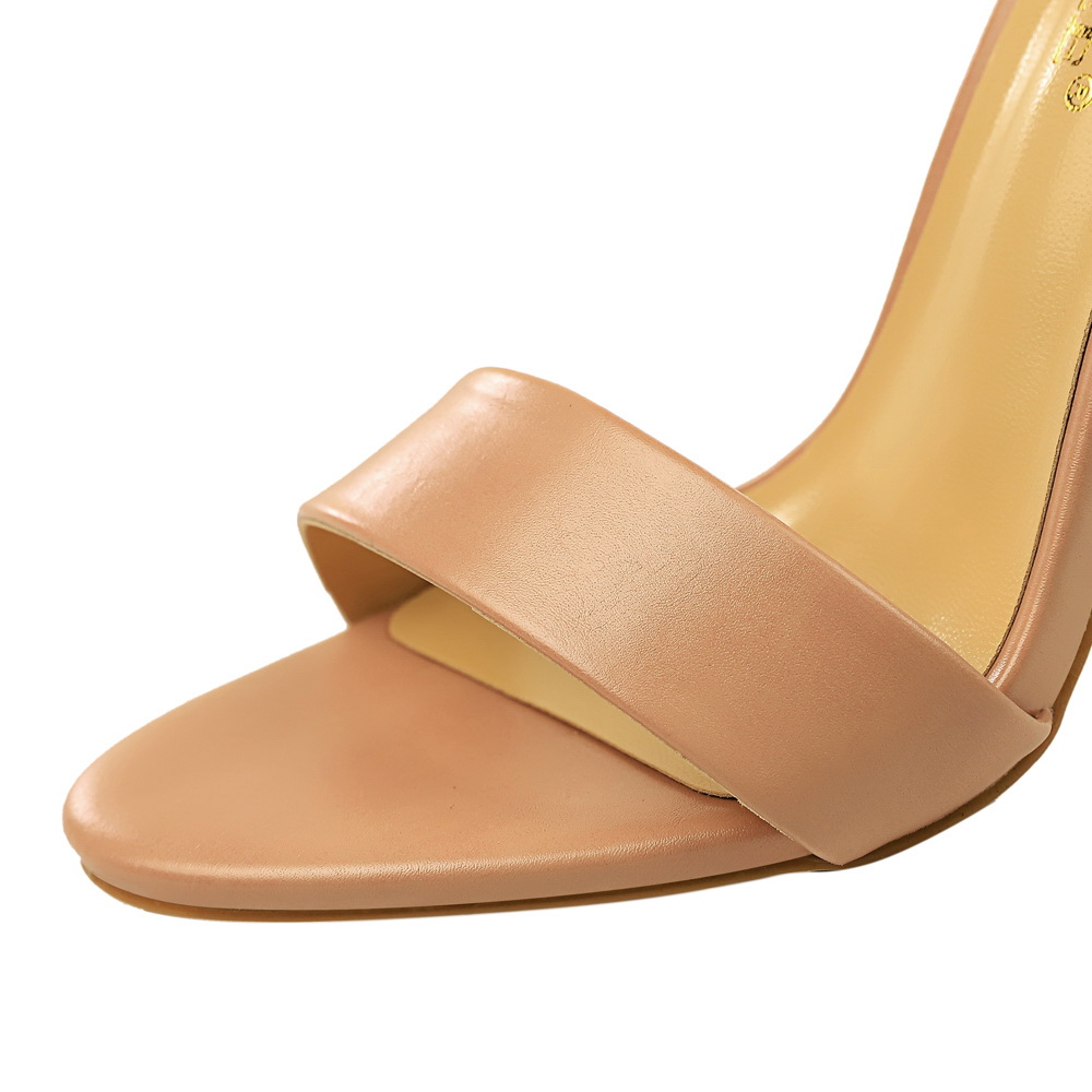 Kadın Siyah-Beyaz Muhtasar Der - Casual Sandal Leather incelemesi ve fiyatı